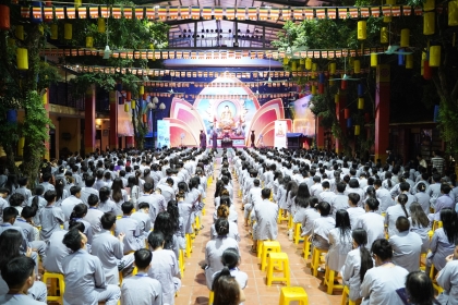 Khai mạc khóa tu tuổi trẻ 'Con về bên Phật' lần thứ XI tại chùa Bằng